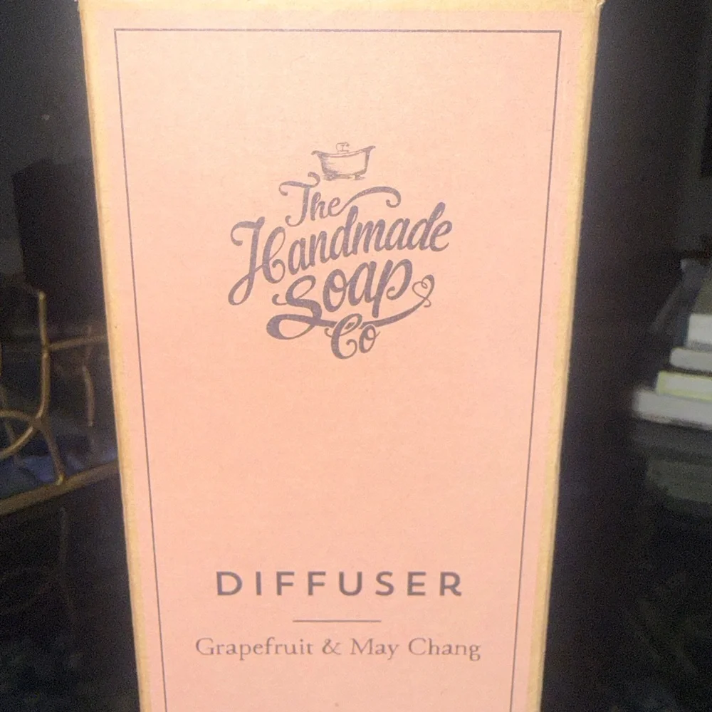 The Handmade Soap Co. Grapefruit & May Chang Diffuser - Peach